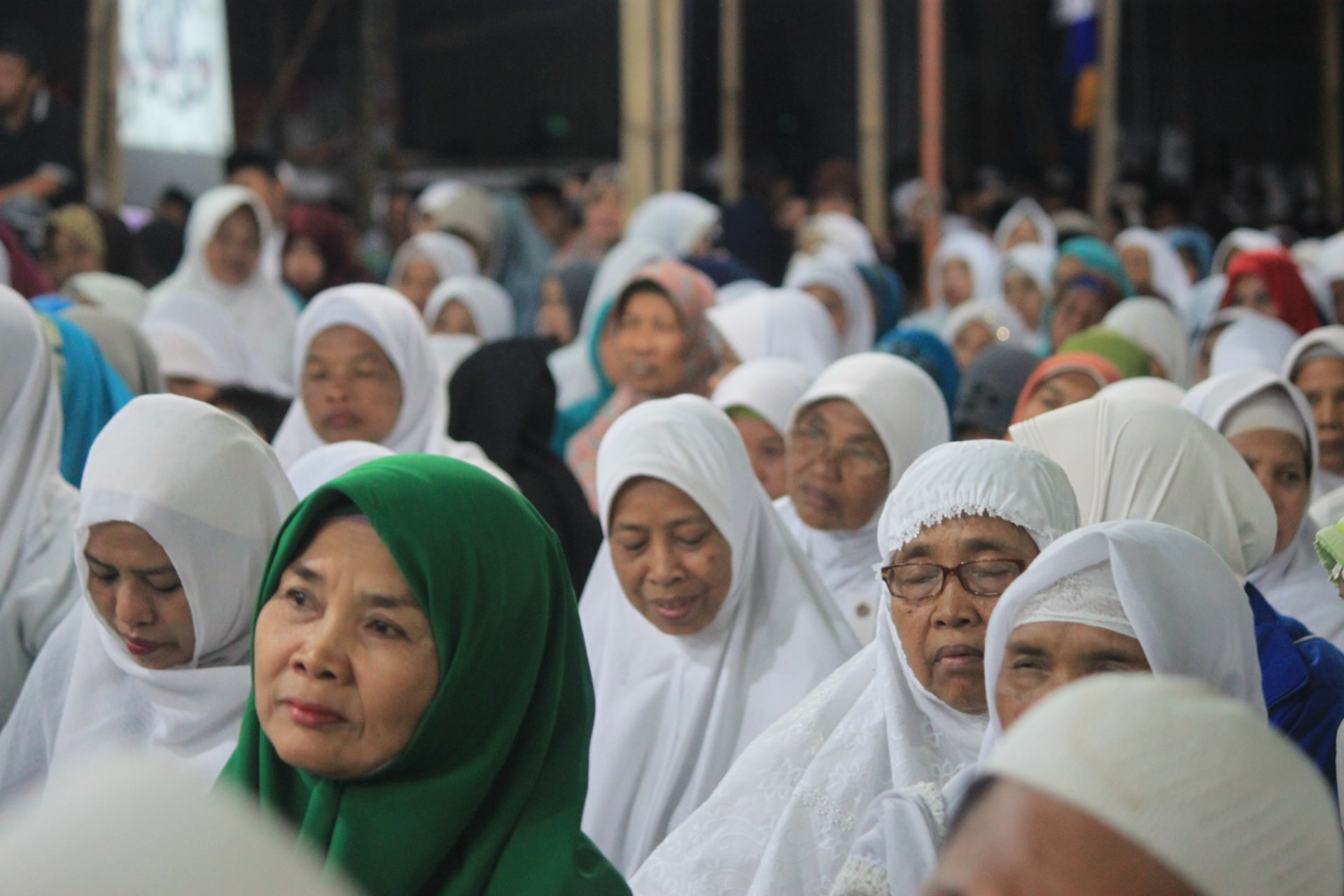 文化や宗教が絡み合うイスラム女性差別と人権問題
