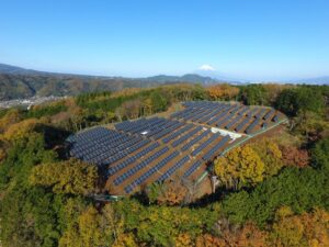日本の再生可能エネルギーの割合は18％